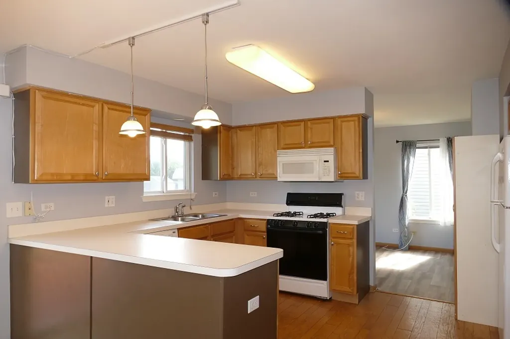 2551 Smithfield Lane Aurora IL 60504