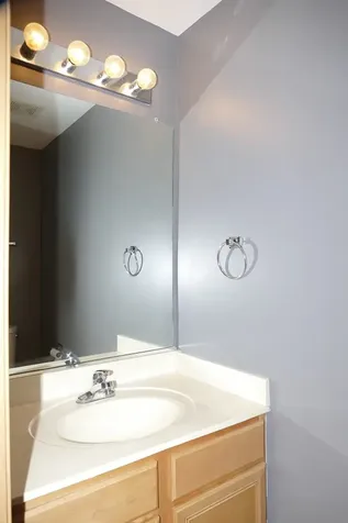 2551 Smithfield Lane Aurora IL 60504