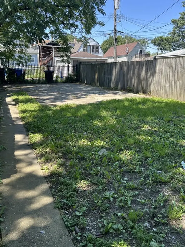 7130 South Hermitage Avenue Chicago IL 60636