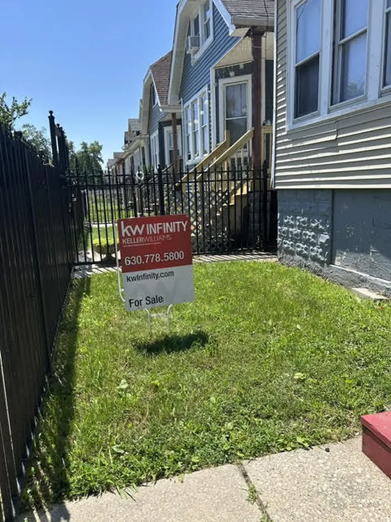 7130 South Hermitage Avenue Chicago IL 60636