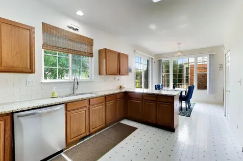 1819 Krowka Drive Des Plaines IL 60018