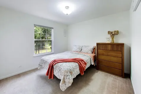 1819 Krowka Drive Des Plaines IL 60018