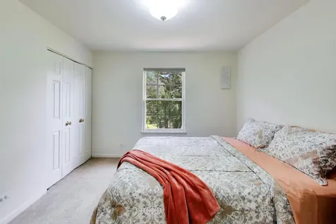 1819 Krowka Drive Des Plaines IL 60018