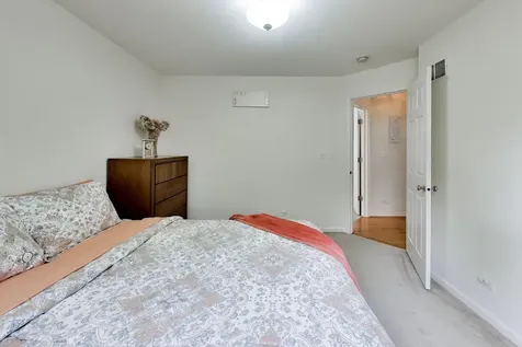 1819 Krowka Drive Des Plaines IL 60018