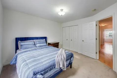 1819 Krowka Drive Des Plaines IL 60018
