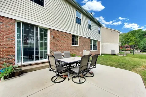 1819 Krowka Drive Des Plaines IL 60018