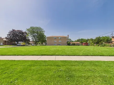 1638 North 32nd Avenue Melrose Park IL 60160