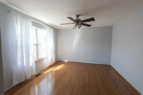754 Savannah Lane Crystal Lake IL 60014