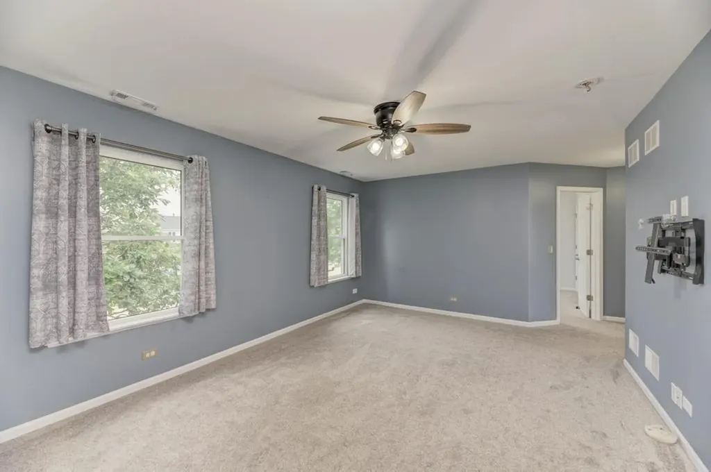 2322 Pagosa Springs Drive Aurora IL 60503