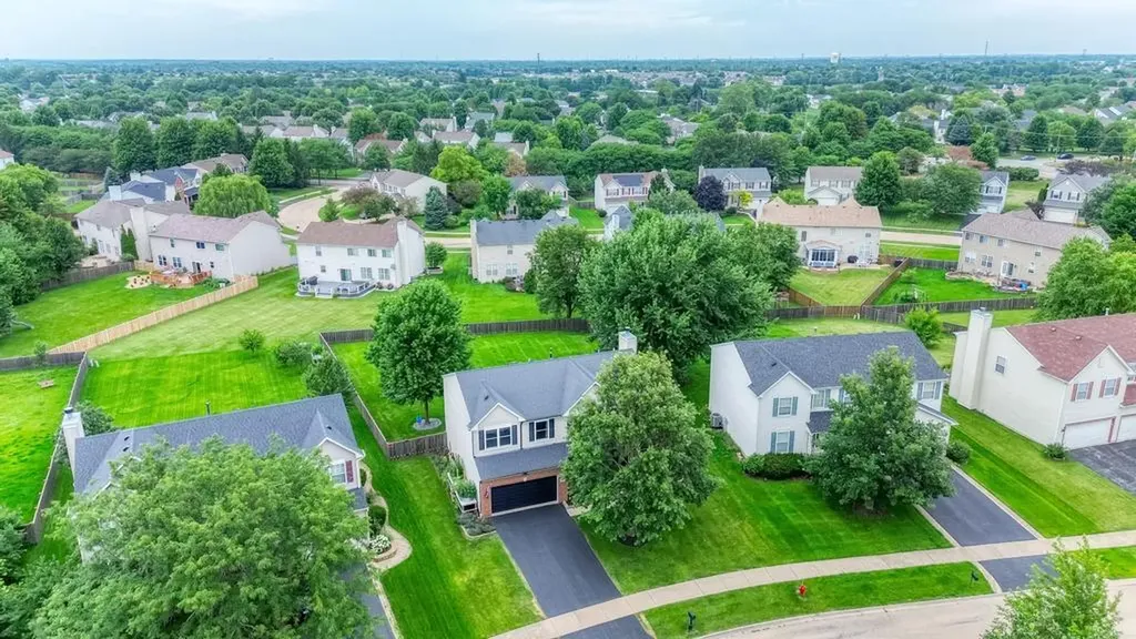 2322 Pagosa Springs Drive Aurora IL 60503