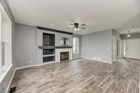 2322 Pagosa Springs Drive Aurora IL 60503