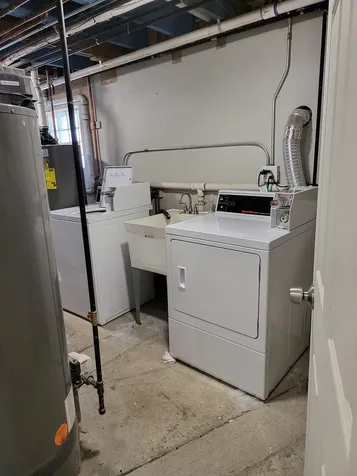 827 West 33rd Place Chicago IL 60608