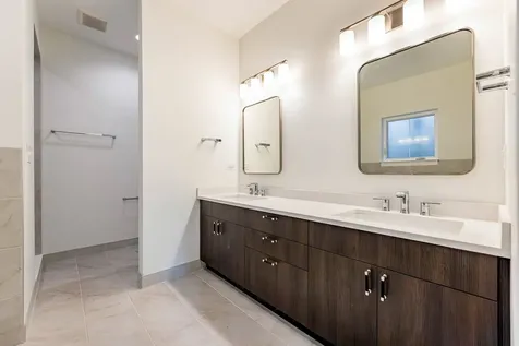 2832 West Wilcox Street Chicago IL 60612