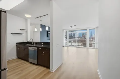 757 North Orleans Street Chicago IL 60654