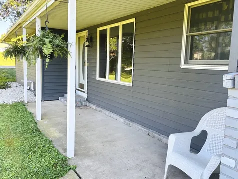 23663 Hazel Road Sterling IL 61081