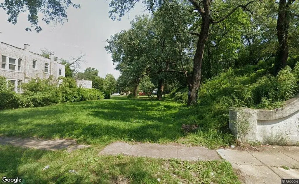 5821 South Sangamon Street Chicago IL 60621