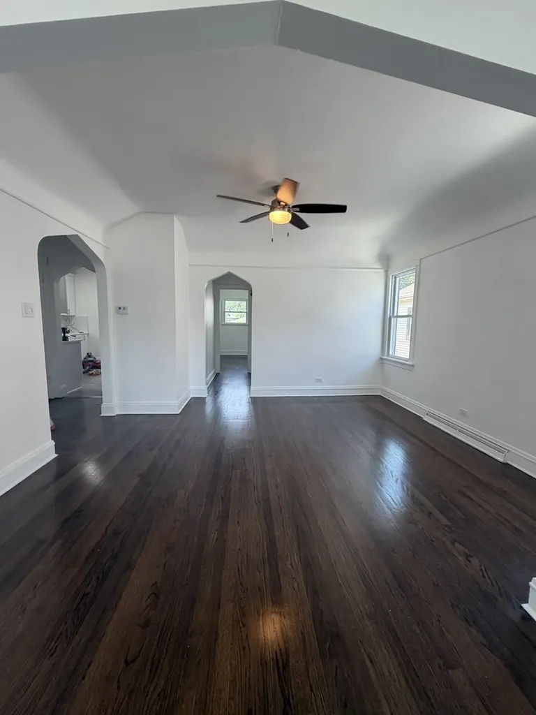 11344 South Parnell Avenue Chicago IL 60628