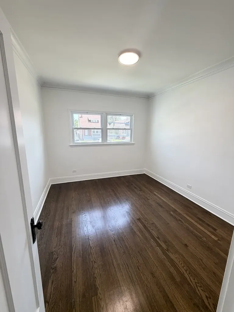 11344 South Parnell Avenue Chicago IL 60628