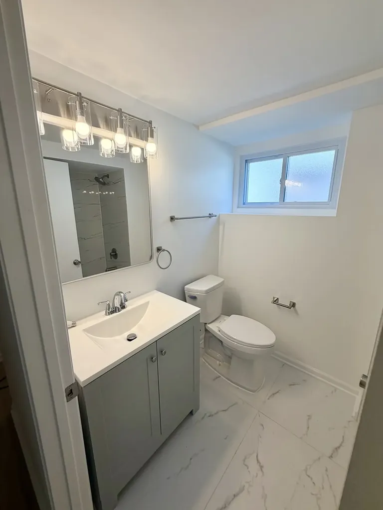 11344 South Parnell Avenue Chicago IL 60628