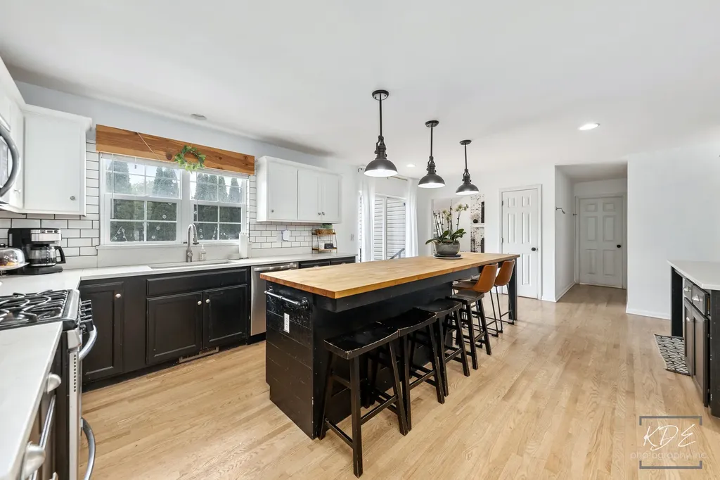 13707 Shriver Court Plainfield IL 60544