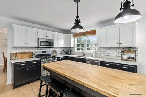 13707 Shriver Court Plainfield IL 60544