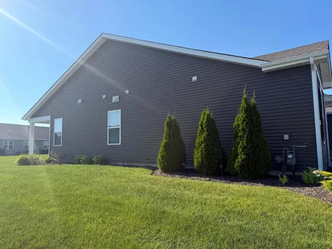 930 Fitzwilliam Way North Aurora IL 60542
