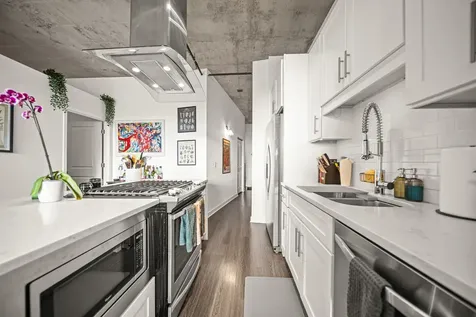 50 East 16th Street Chicago IL 60616