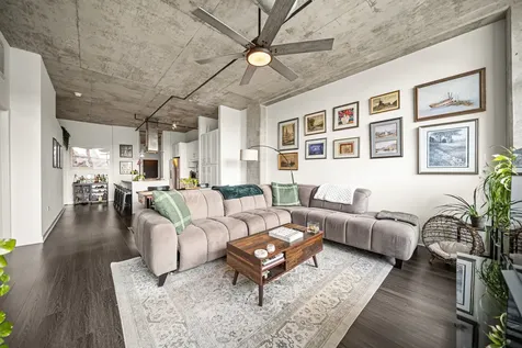 50 East 16th Street Chicago IL 60616