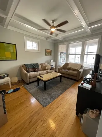 1441 West Berteau Avenue Chicago IL 60613