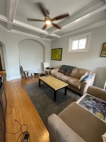 1441 West Berteau Avenue Chicago IL 60613