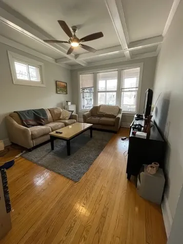 1441 West Berteau Avenue Chicago IL 60613