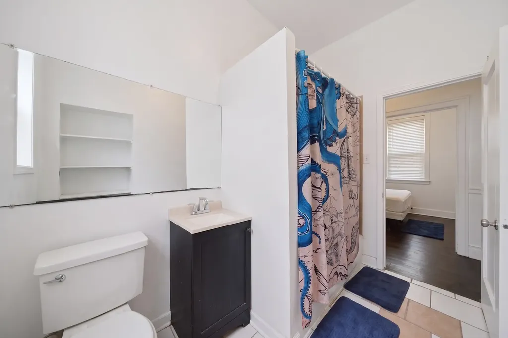 3825 West Adams Street Chicago IL 60624