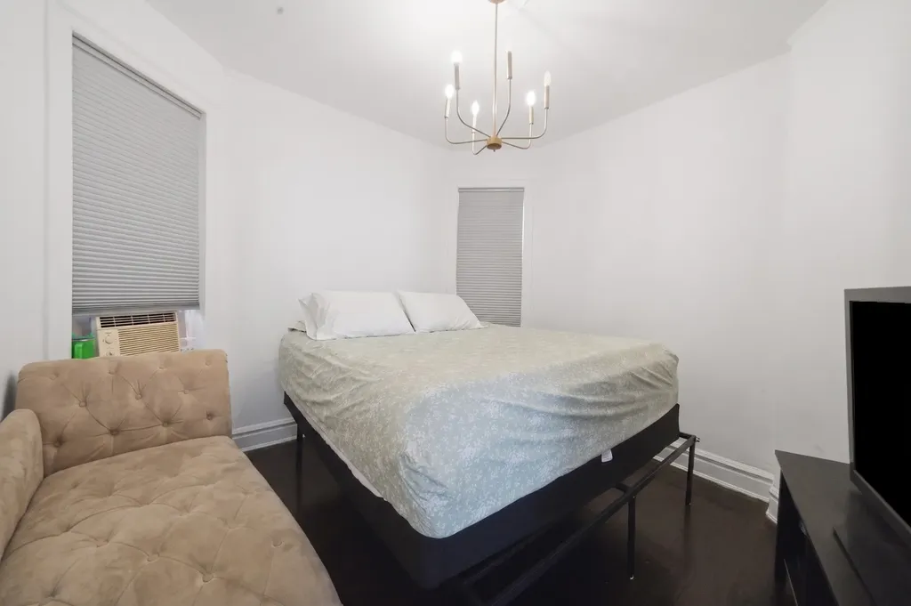3825 West Adams Street Chicago IL 60624