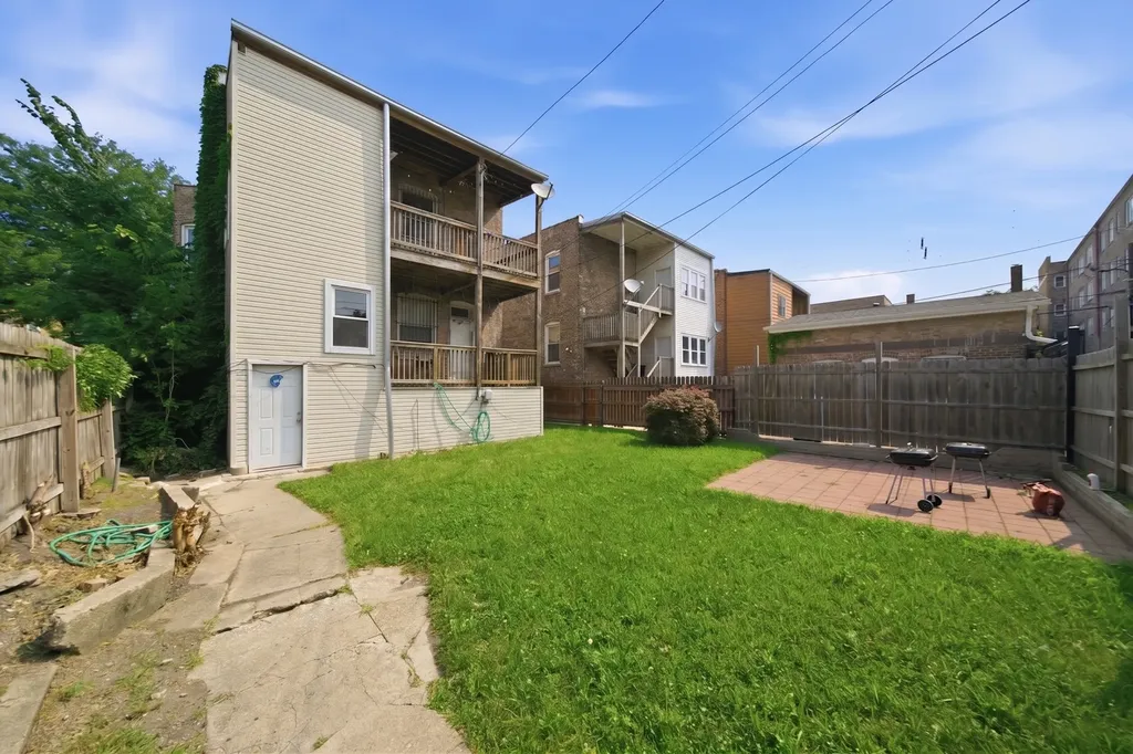 3825 West Adams Street Chicago IL 60624