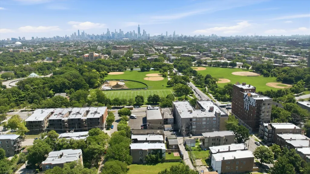3825 West Adams Street Chicago IL 60624