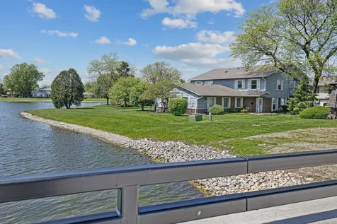 784 Leicester Road Elk Grove Village IL 60007