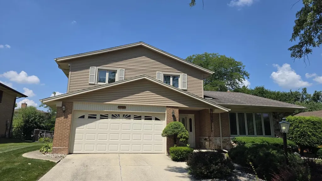 15412 Walnut Road Oak Forest IL 60452