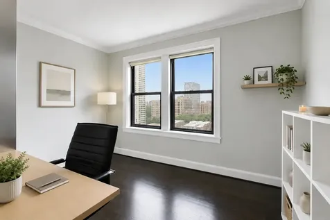1755 East 55th Street Chicago IL 60615