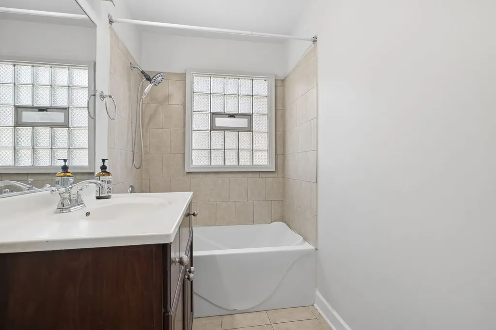 940 Mckinley Court Lockport IL 60441