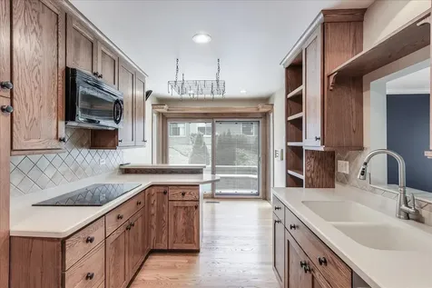 244 Hickory Lane Lake Barrington IL 60010