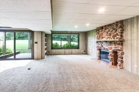 244 Hickory Lane Lake Barrington IL 60010