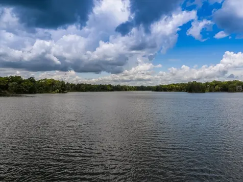 244 Hickory Lane Lake Barrington IL 60010