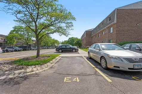 3256 Sanders Road Northbrook IL 60062