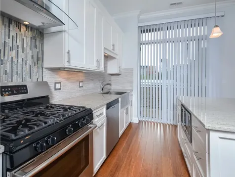 22 North Aberdeen Street Chicago IL 60607