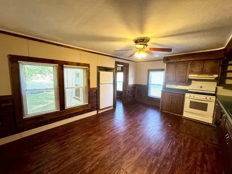 104 North Memorial Street Ohio IL 61349