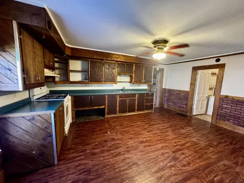 104 North Memorial Street Ohio IL 61349