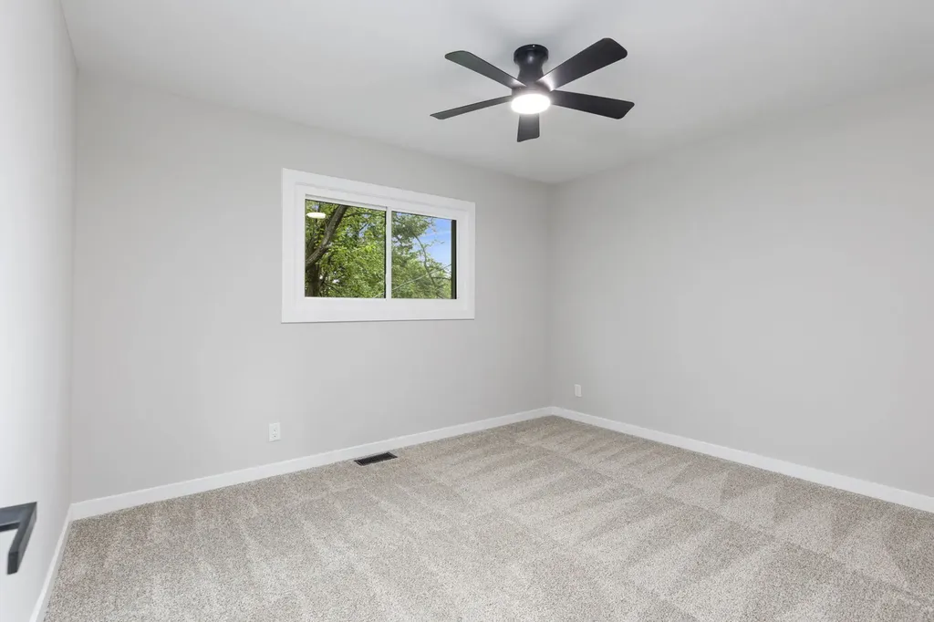 105 Cedarwood Court Bolingbrook IL 60440