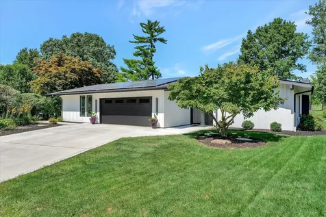 102 Greencroft Drive Champaign IL 61821