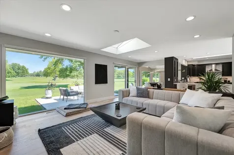 102 Greencroft Drive Champaign IL 61821