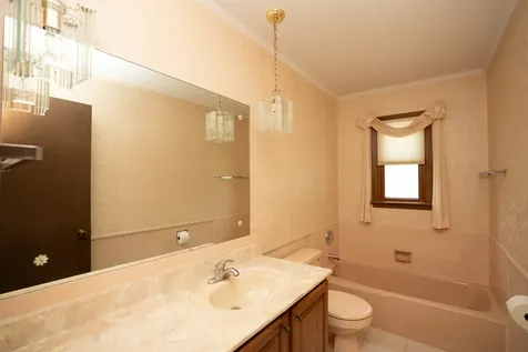 2918 30TH Street Moline IL 61265